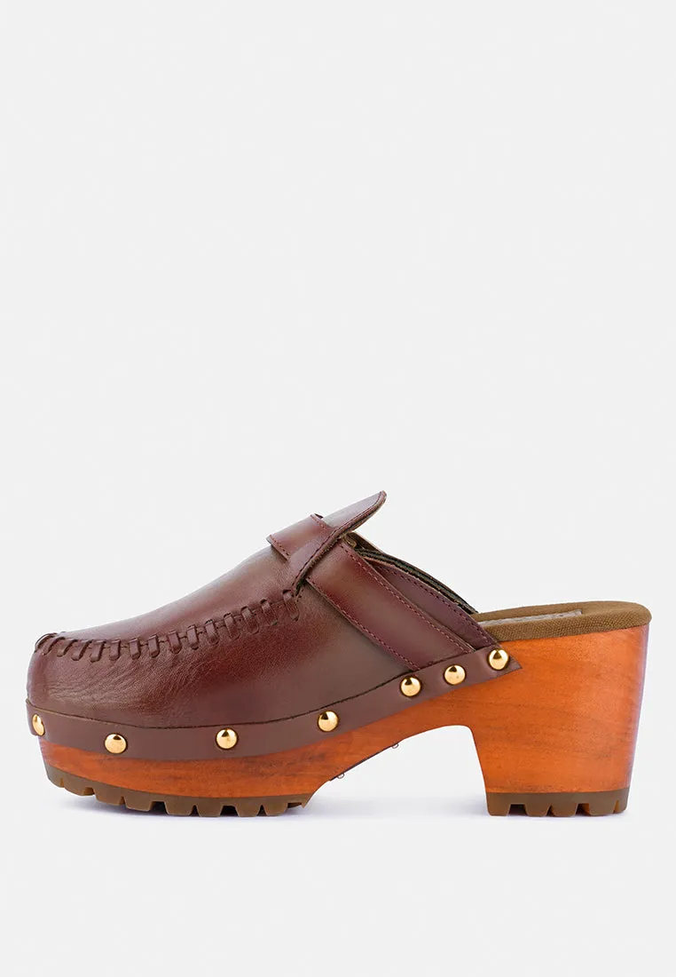 CHOCTAV Dark Tan Handcrafted Leather Clogs