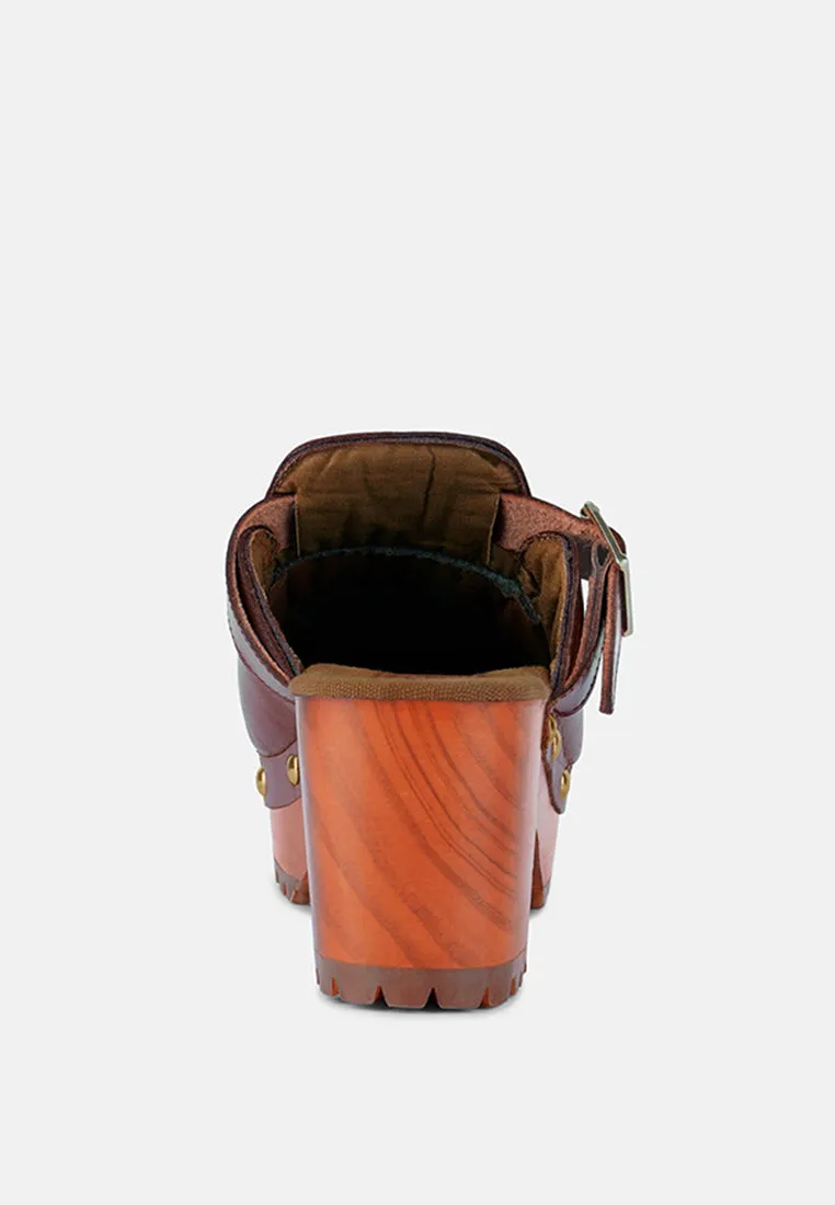 CHOCTAV Dark Tan Handcrafted Leather Clogs