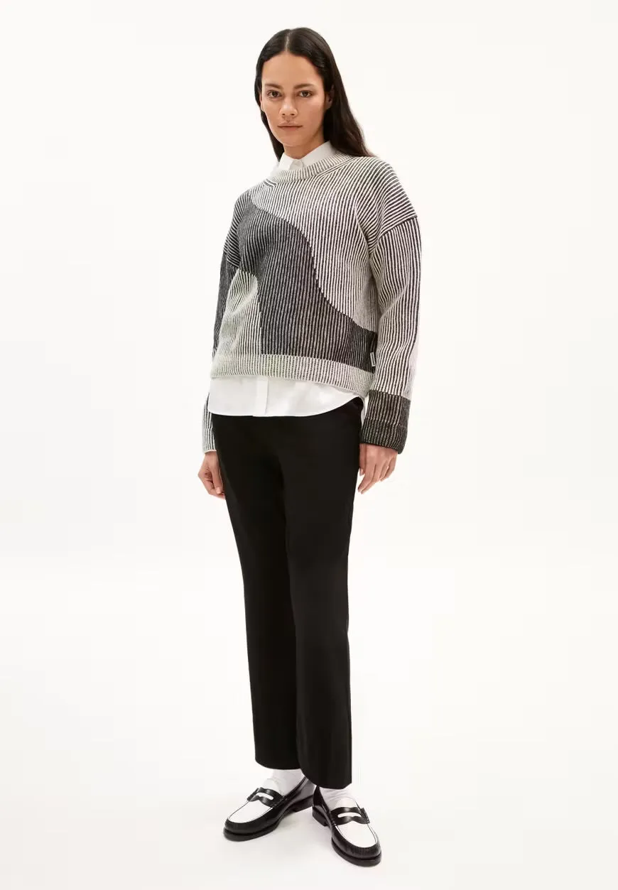 Mayraa Vanise Sweater in Black/off-White