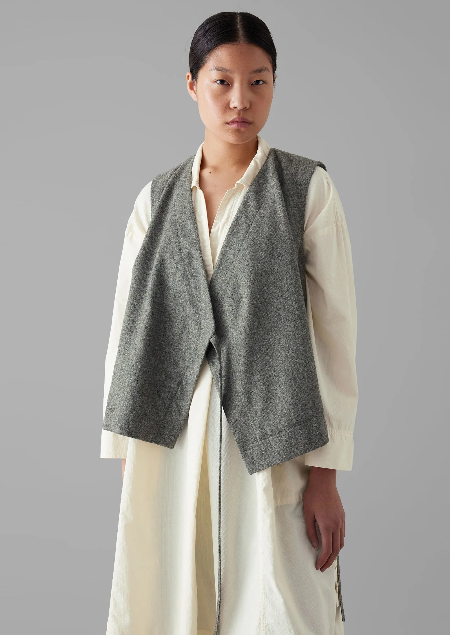 Wool Flannel Sleeveless Jacket | Grey Melange